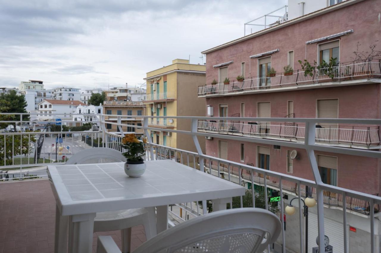 Ferienwohnung Dimora Del Corso Vieste Exterior foto